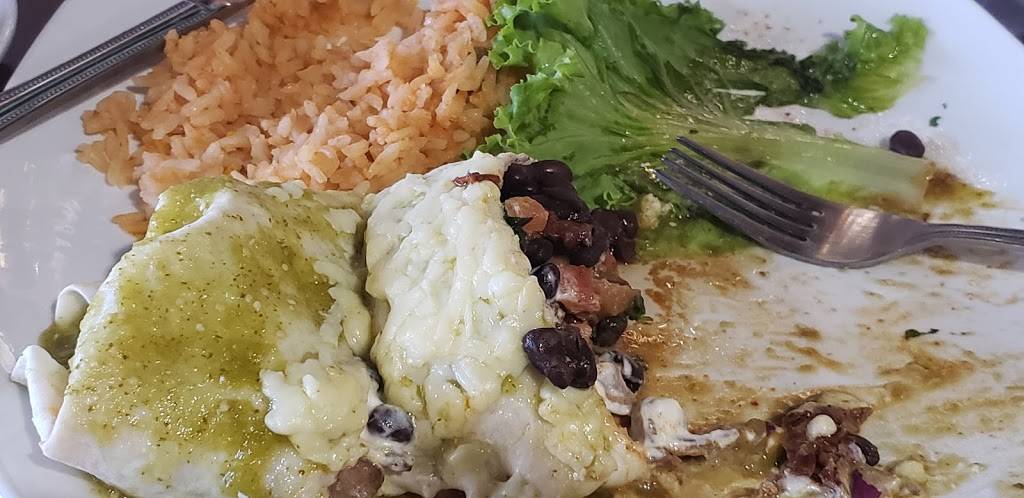 Ernestos | restaurant | 117 E Main St, La Grange, KY 40031, USA | 5022650406 OR +1 502-265-0406