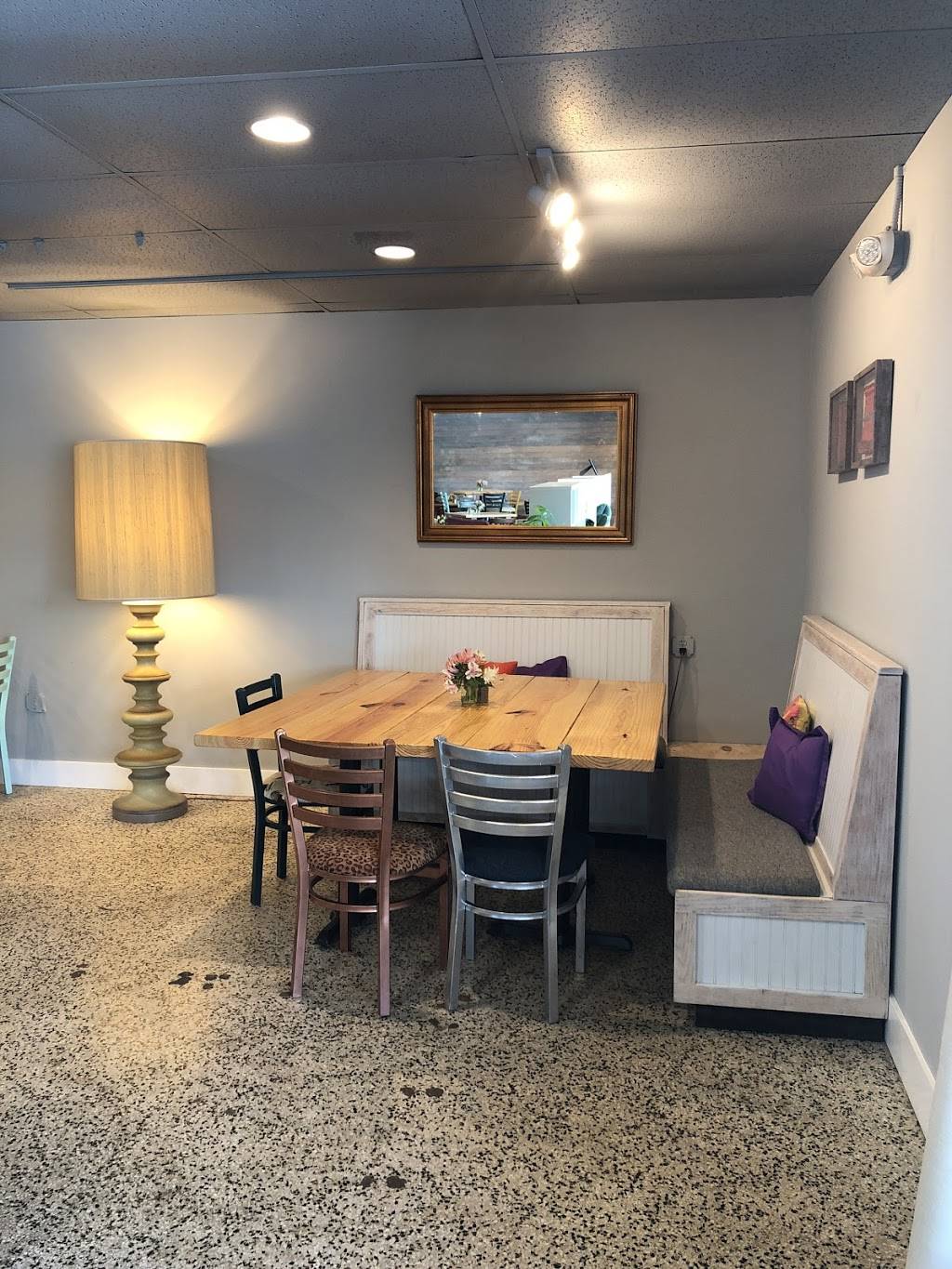 Café Linger | cafe | 2912 Edgewater Dr, Orlando, FL 32804, USA | 4079300473 OR +1 407-930-0473