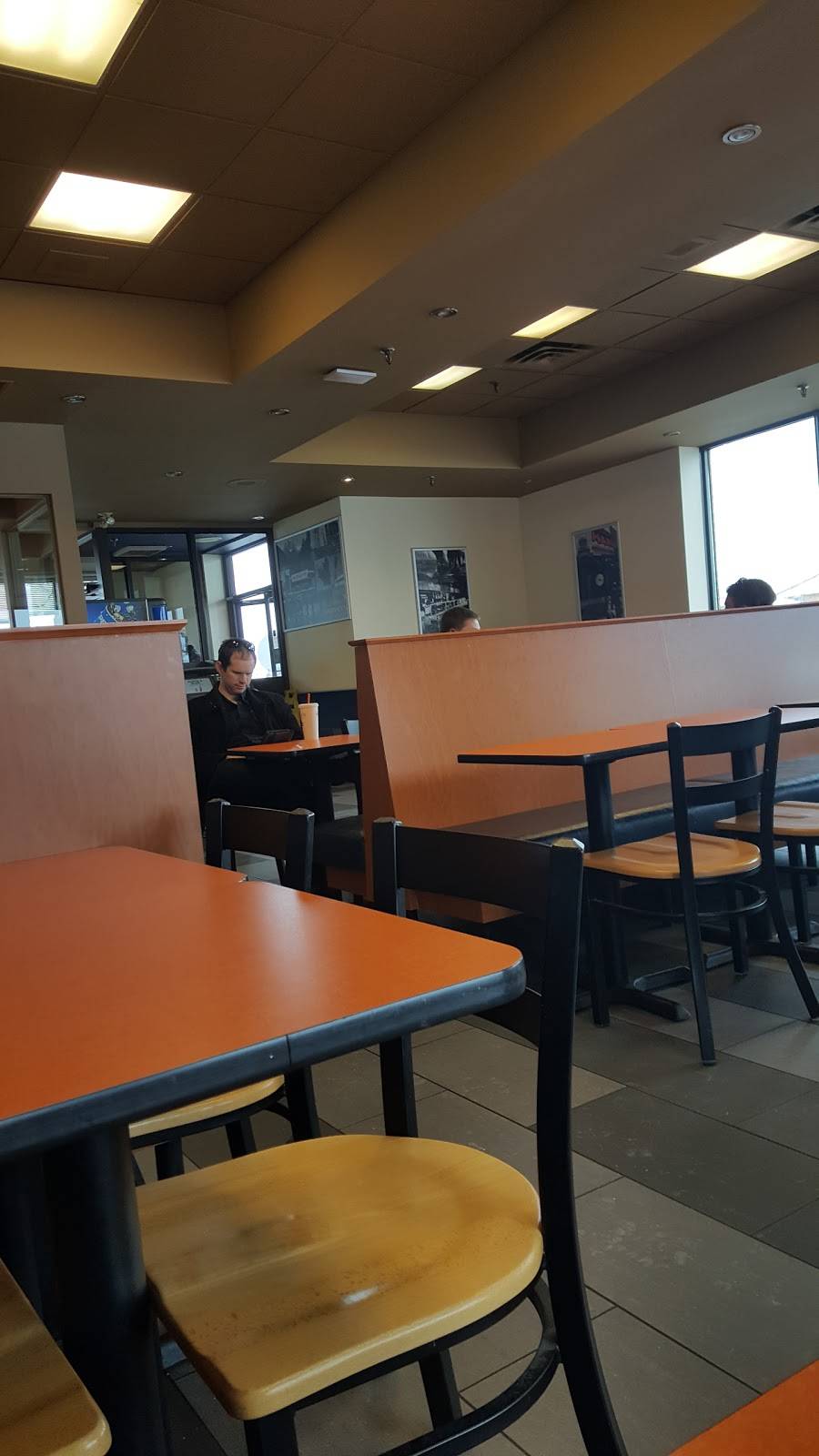 Harveys | restaurant | 1000 Rowntree Dairy Rd Unit 1, Woodbridge, ON L4L 5X3, Canada | 9058563879 OR +1 905-856-3879