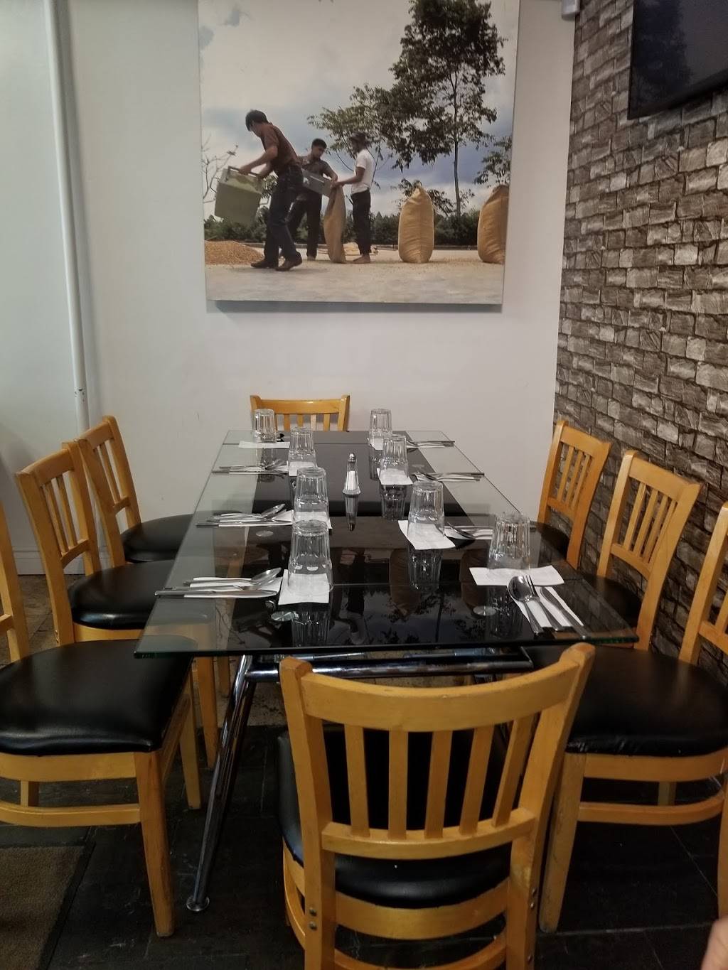 Esto es Colombia | restaurant | 2848 Dufferin St, North York, ON M6B 3S5, Canada | 4167820058 OR +1 416-782-0058