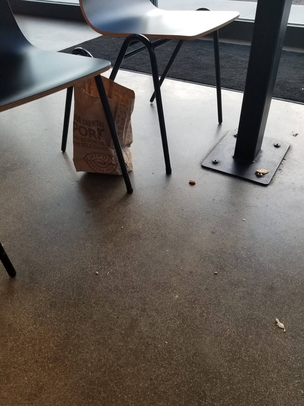 Chipotle Mexican Grill | restaurant | 826 Center Dr # 15, Dover, NH 03820, USA | 6037408984 OR +1 603-740-8984