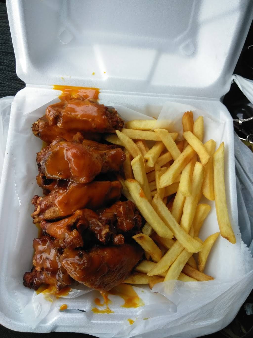 Father & Sons Smoke Til-U-Choke Bar B-Q | restaurant | 1550 FL-7, Lauderhill, FL 33313, USA | 7542165177 OR +1 754-216-5177