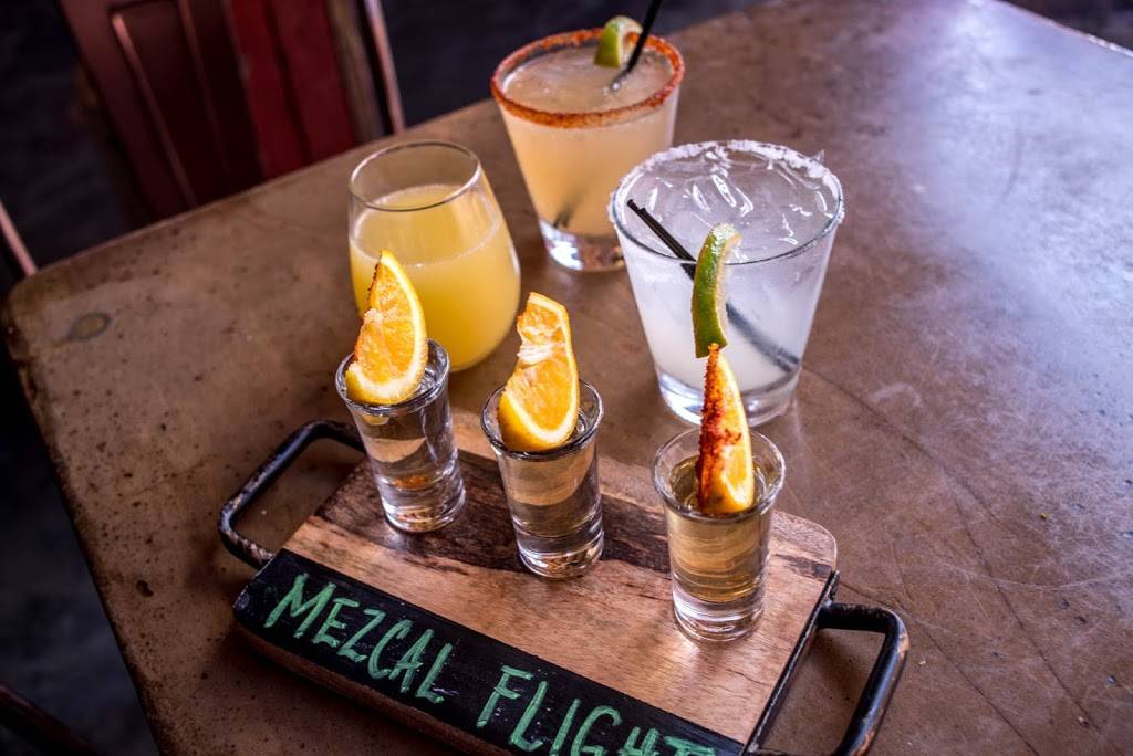 Mezcalitos Cantina | restaurant | 653 East Lake Dr, Decatur, GA 30030, USA | 4046870007 OR +1 404-687-0007