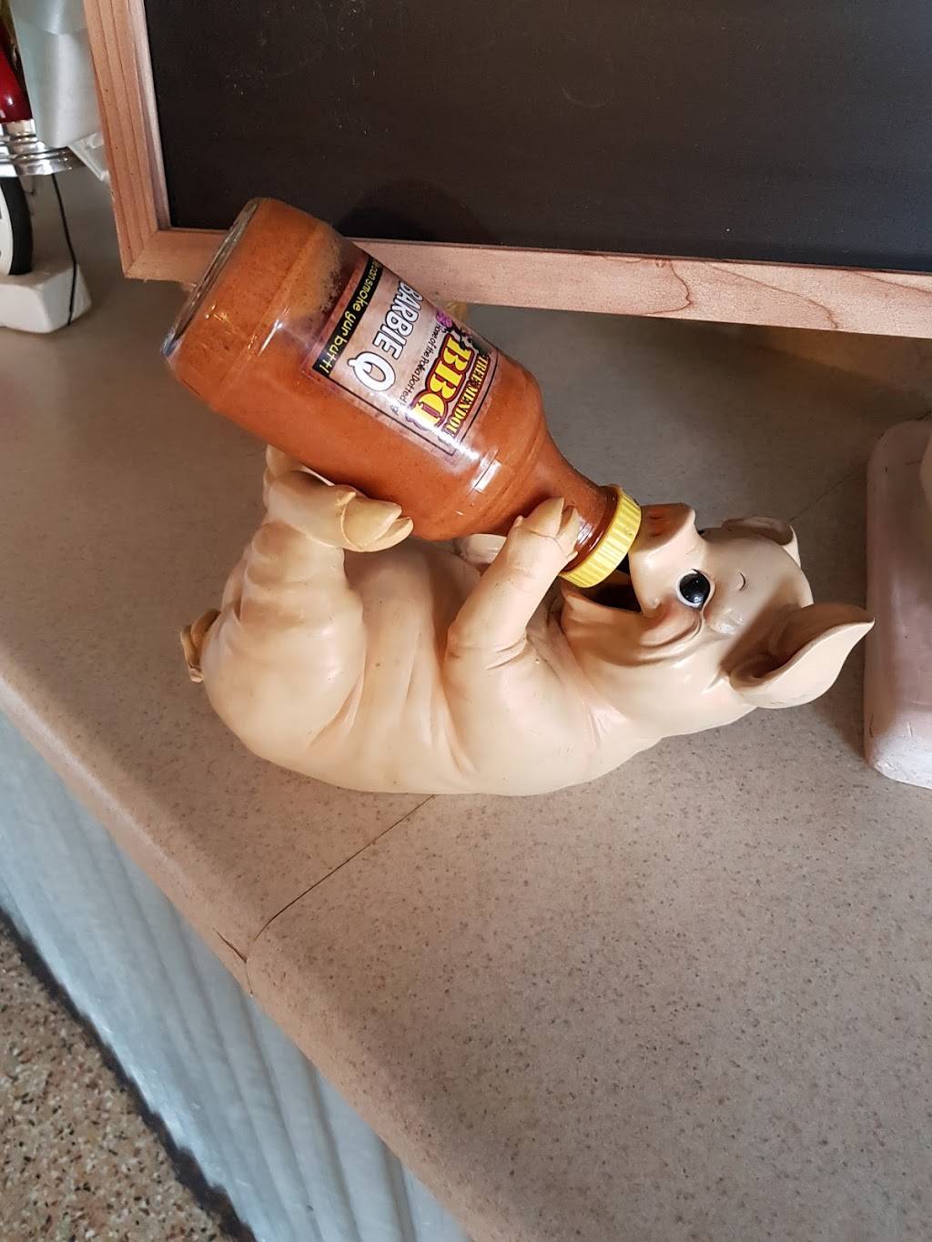 Treemendous BBQ & Catering | restaurant | 8927 Herlong Rd, Jacksonville, FL 32210, USA | 9043292888 OR +1 904-329-2888