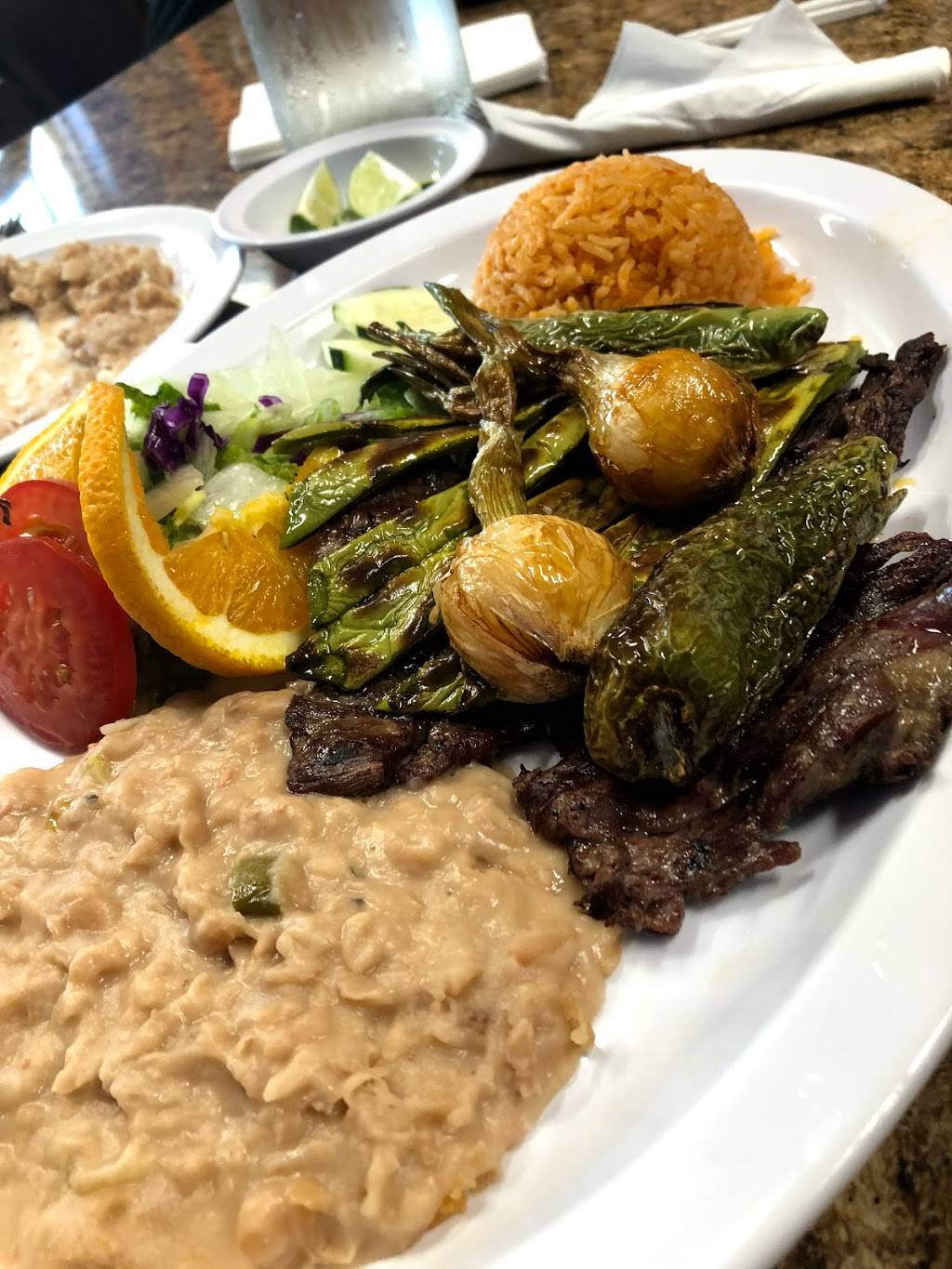 Mariscos del Rey | restaurant | 4956 e. Ashlan ave·, Fresno, CA 93726, USA | 5594785775 OR +1 559-478-5775