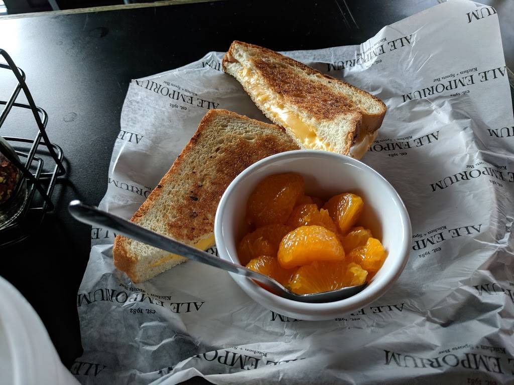 Ale Emporium Fishers | restaurant | 11501 Geist Pavilion Dr, Fishers, IN 46037, USA | 3172887394 OR +1 317-288-7394