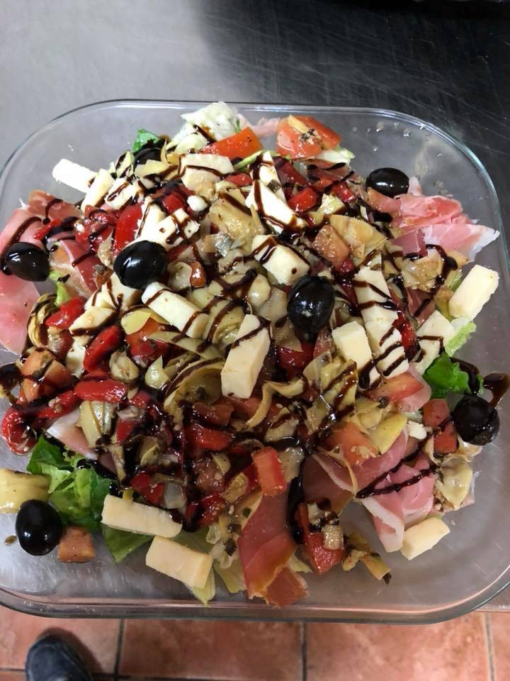 Varriales Pizza | restaurant | 400 Lacey Rd #6, Manchester Township, NJ 08759, USA | 7328491400 OR +1 732-849-1400