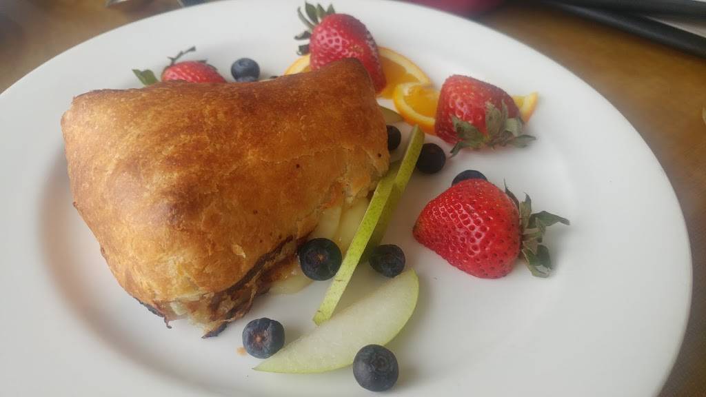 The Bayard House Restaurant | restaurant | 11 Bohemia Ave, Chesapeake City, MD 21915, USA | 4108855040 OR +1 410-885-5040