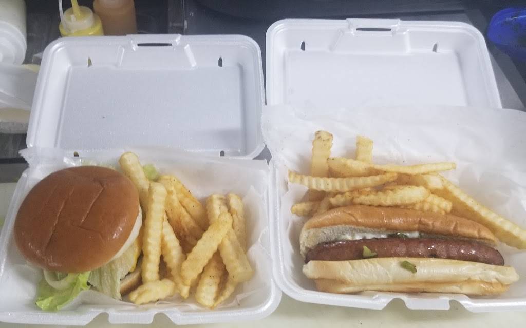DANAS WINGS & BURGERS | restaurant | 3916 MS-63, Moss Point, MS 39563, USA | 2282493649 OR +1 228-249-3649
