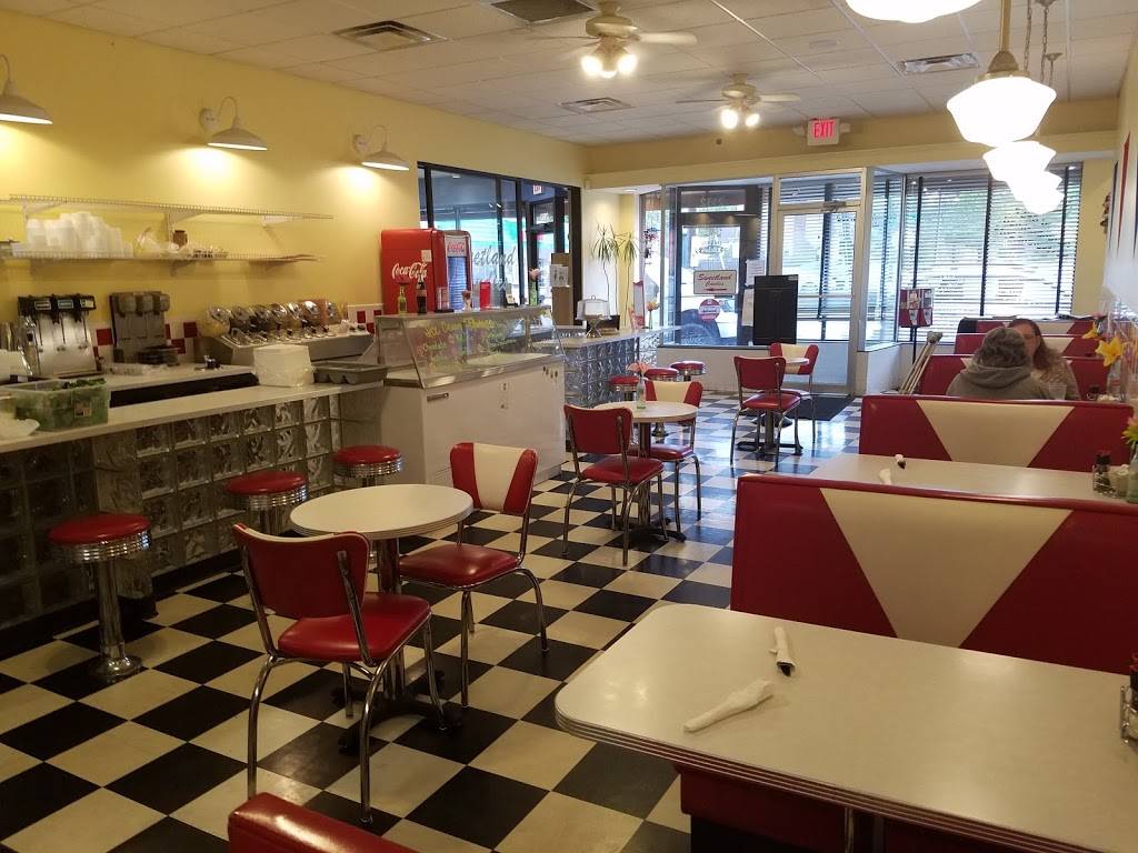 Cheshire Kitchen | restaurant | 2162 Plainfield Ave NE, Grand Rapids, MI 49505, USA | 6166352713 OR +1 616-635-2713