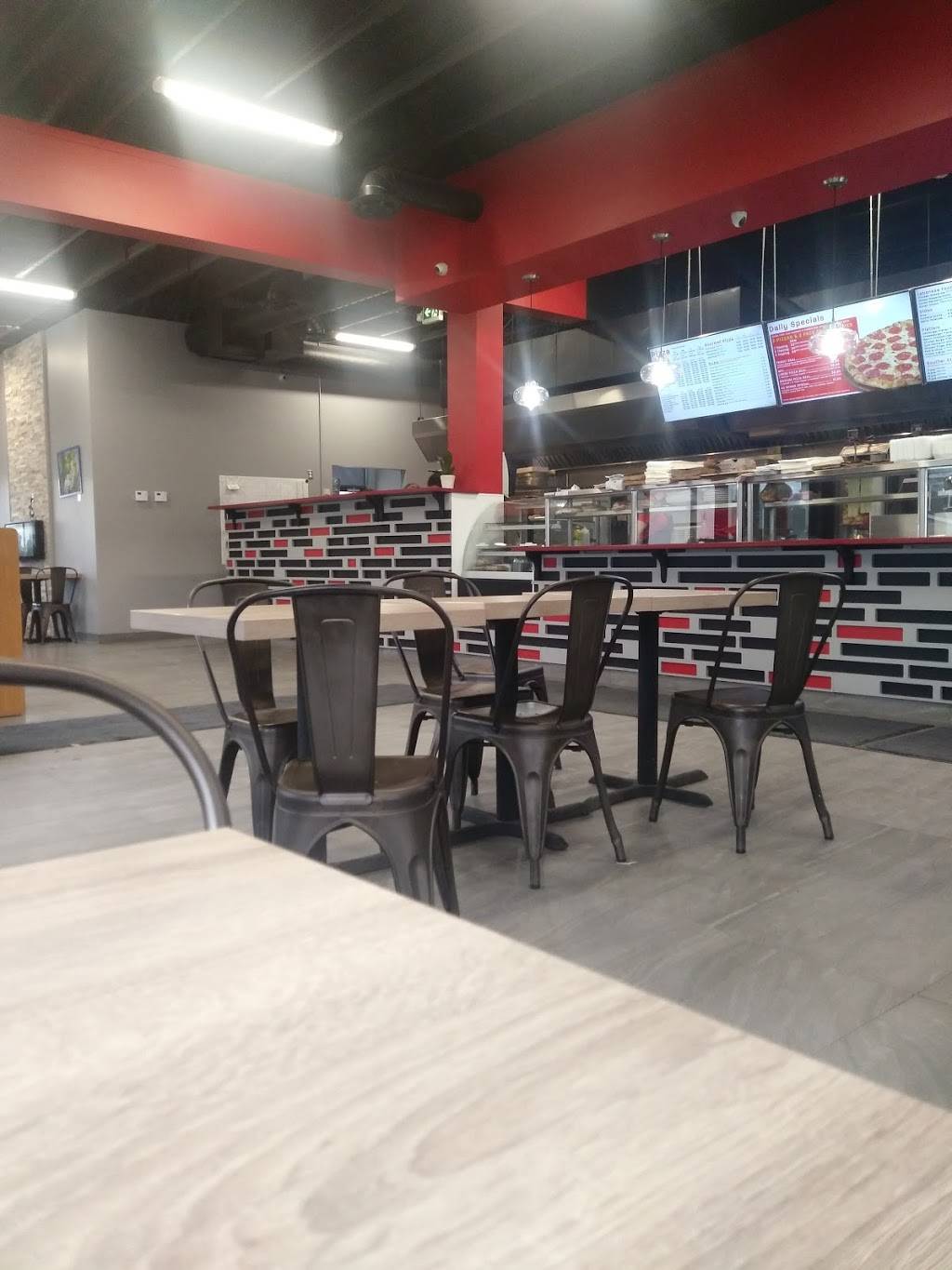 Milano Pizzeria | restaurant | 54 Wilson St W, Perth, ON K7H 2N4, Canada | 6132648883 OR +1 613-264-8883