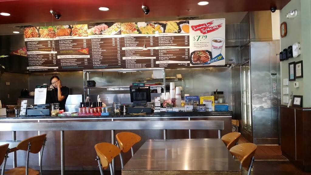 Yogis Grill | restaurant | 2450 W Happy Valley Rd #1155, Phoenix, AZ 85085, USA | 6237802222 OR +1 623-780-2222