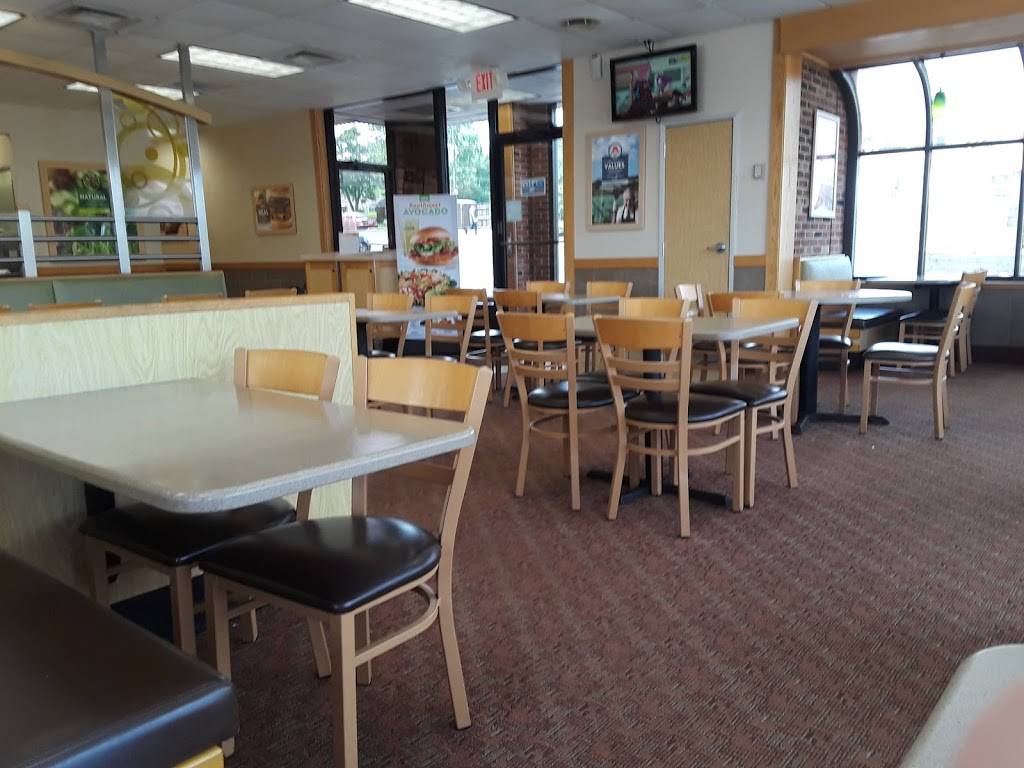 Wendys | restaurant | 1312 S Breiel Blvd, Middletown, OH 45044, USA | 5134222543 OR +1 513-422-2543
