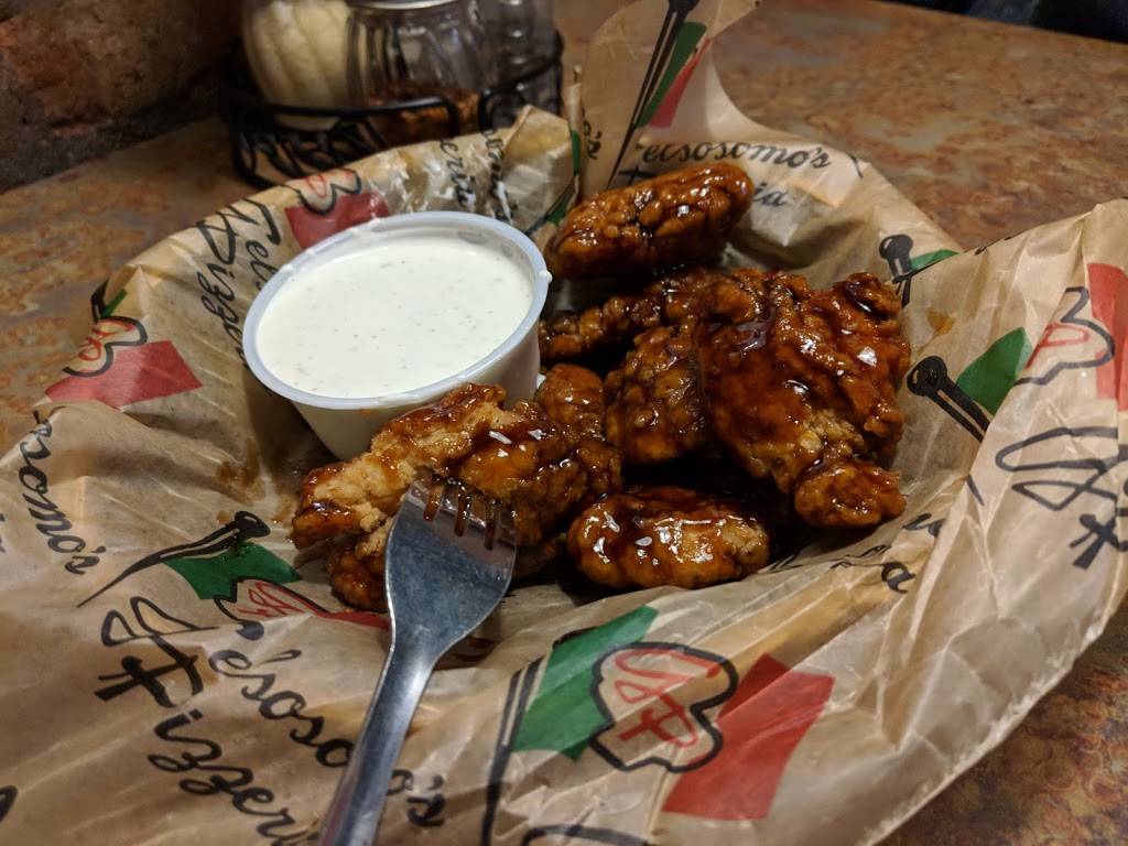 Gelsosomos Pizzeria | restaurant | 221 N Randolph St, Macomb, IL 61455, USA | 3098335577 OR +1 309-833-5577