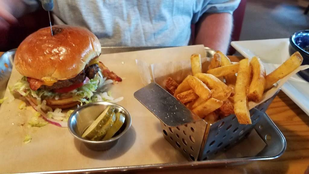 Chilis Grill & Bar | restaurant | 3515 Missouri Blvd, Jefferson City, MO 65109, USA | 5737614765 OR +1 573-761-4765