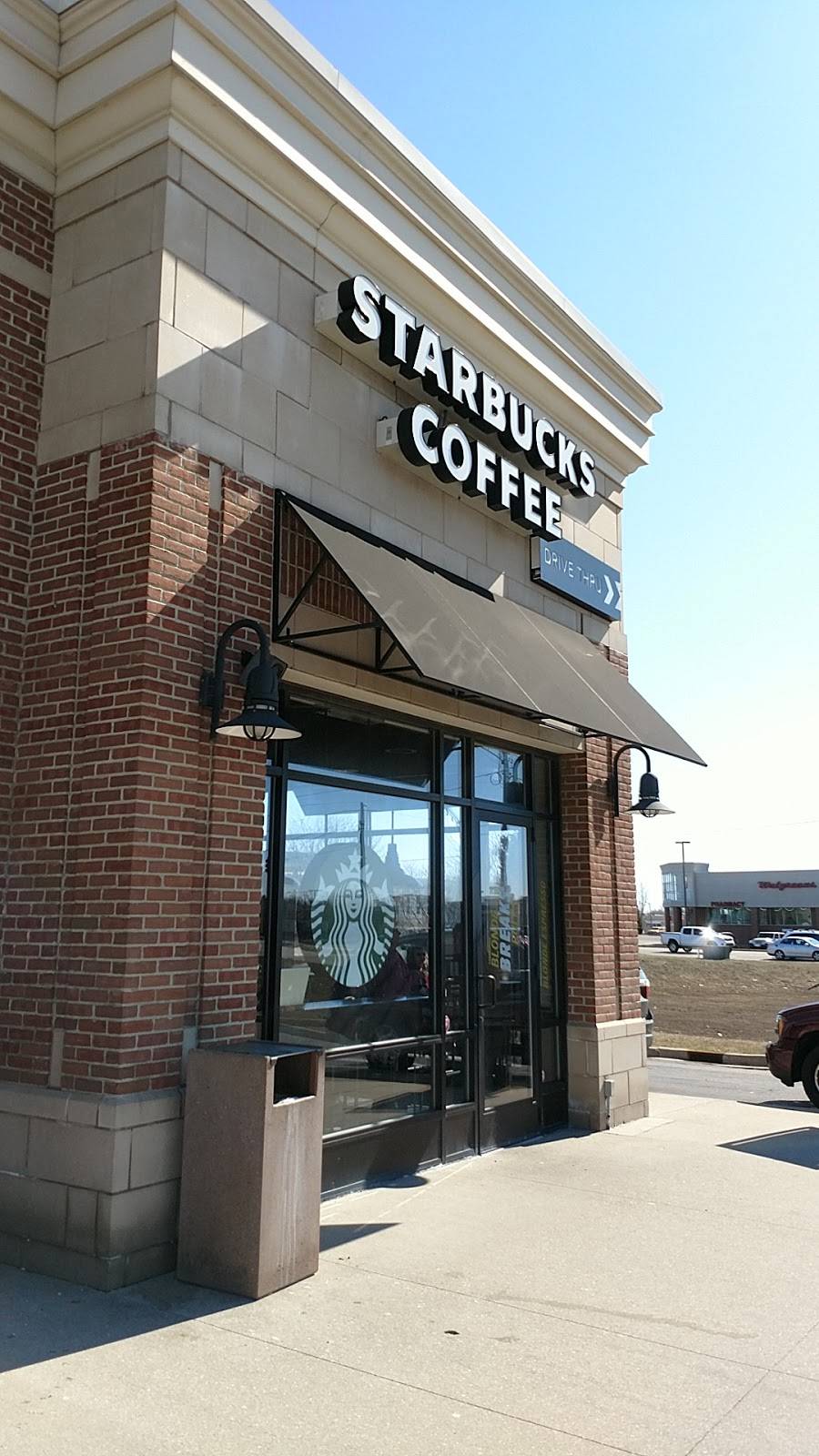 Starbucks | cafe | 3259 W Shore Dr, Holland, MI 49424, USA | 6169946387 OR +1 616-994-6387