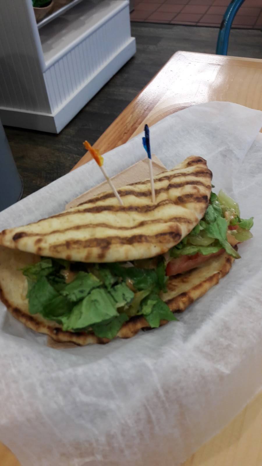 Tropical Smoothie Cafe | restaurant | 11 Old Shore Rd, Port Washington, NY 11050, USA | 5164415150 OR +1 516-441-5150