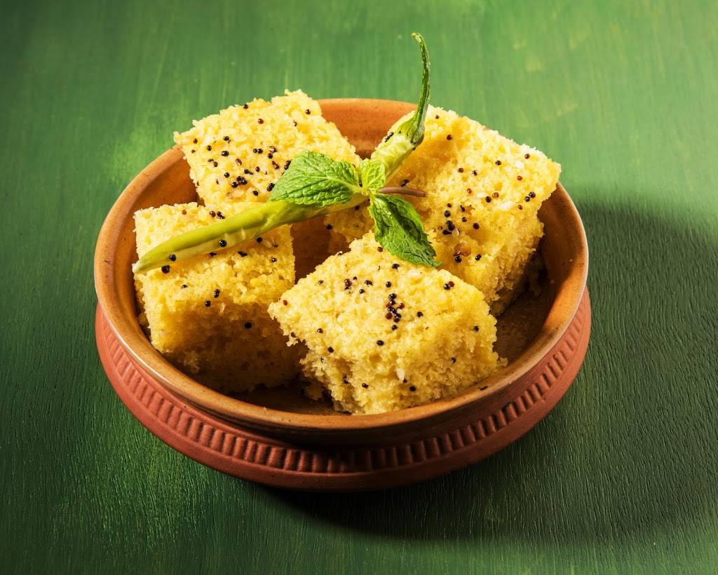 Rajulas Kitchen Express | restaurant | 2151 S Edmonds Ln, Lewisville, TX 75067, USA | 9728954644 OR +1 972-895-4644