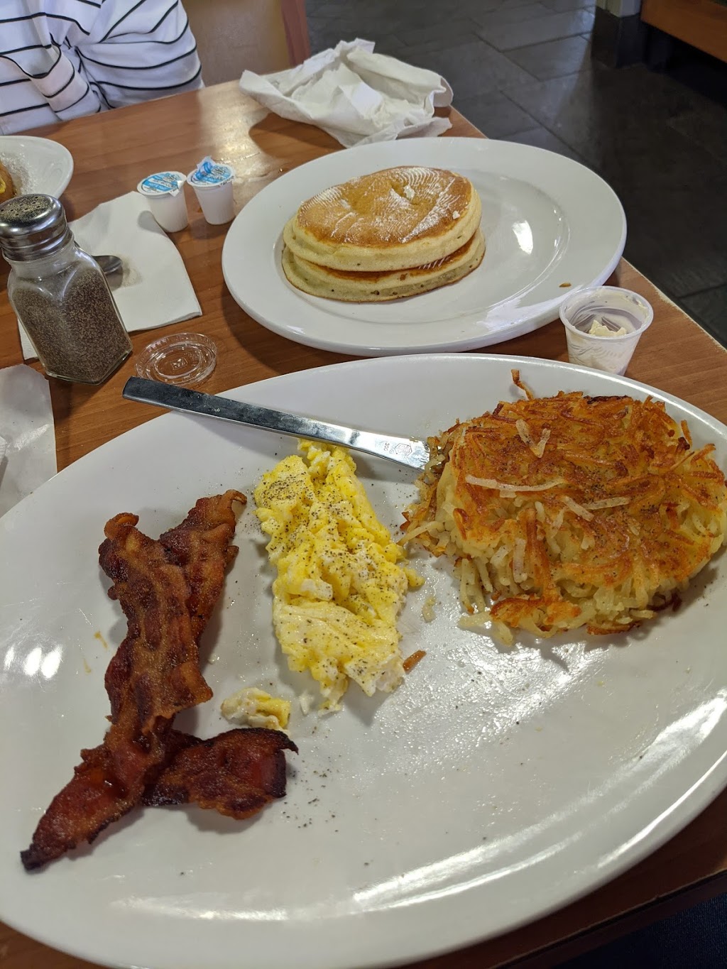 Pitt Grill - Lake Charles | restaurant | 606 W Prien Lake Rd, Lake Charles, LA 70601, USA | 3375646724 OR +1 337-564-6724