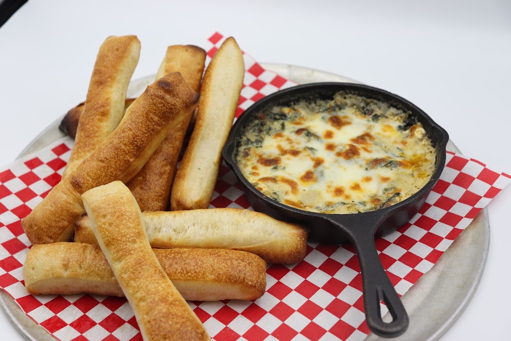 High Rise Pizza Kitchen | restaurant | 6660 Delmonico Dr, Colorado Springs, CO 80919, USA | 7193755694 OR +1 719-375-5694