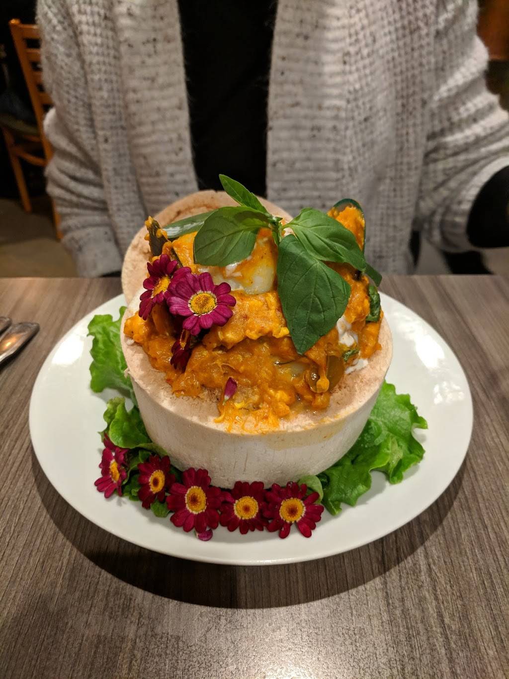 Supannee House of Thai Restaurant & Catering | restaurant | 2907 Shelter Island Dr #110, San Diego, CA 92106, USA | 6197958424 OR +1 619-795-8424