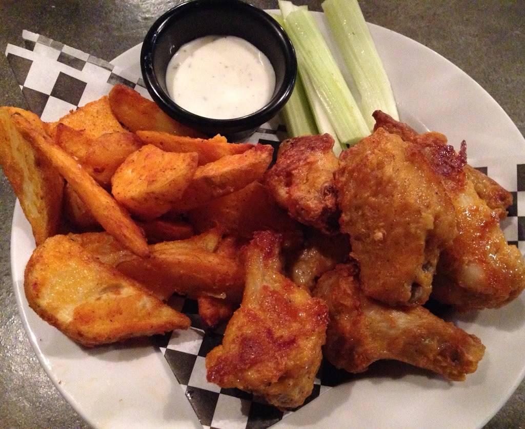 Liaison Lounge | restaurant | 2667 Alta Arden Expy, Sacramento, CA 95825, USA | 9164871040 OR +1 916-487-1040