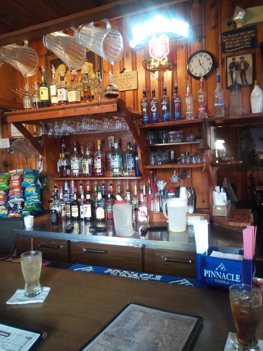 Beechwood Inn | restaurant | 9866 Wattsburg Rd, Erie, PA 16509, USA | 8148252999 OR +1 814-825-2999