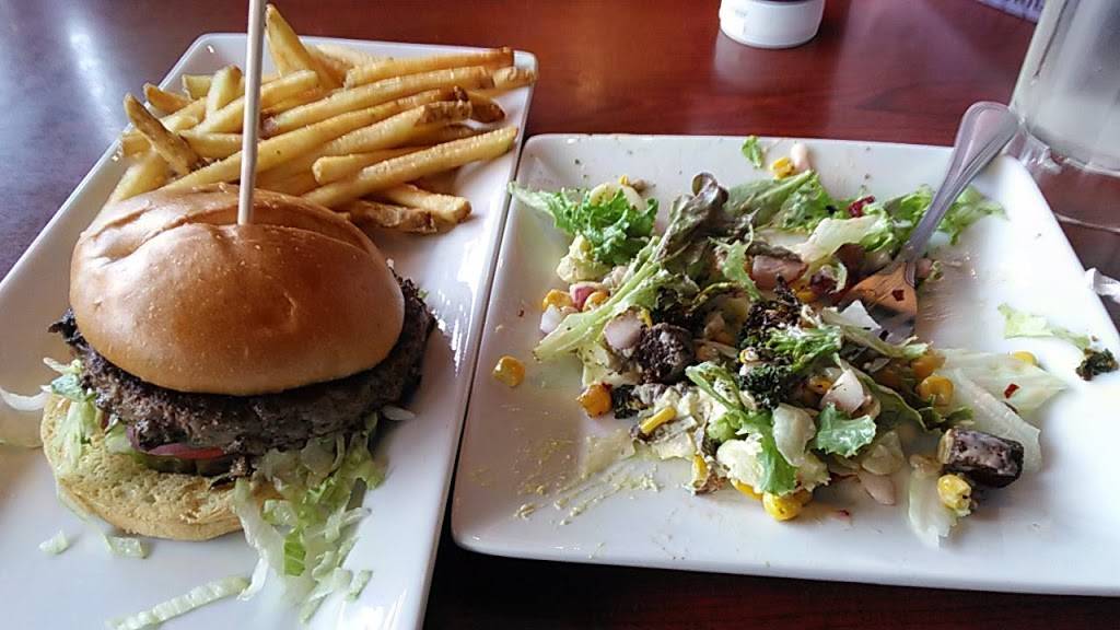 Ruby Tuesday | restaurant | 6898 Sashabaw Rd, Village of Clarkston, MI 48348, USA | 2486252008 OR +1 248-625-2008