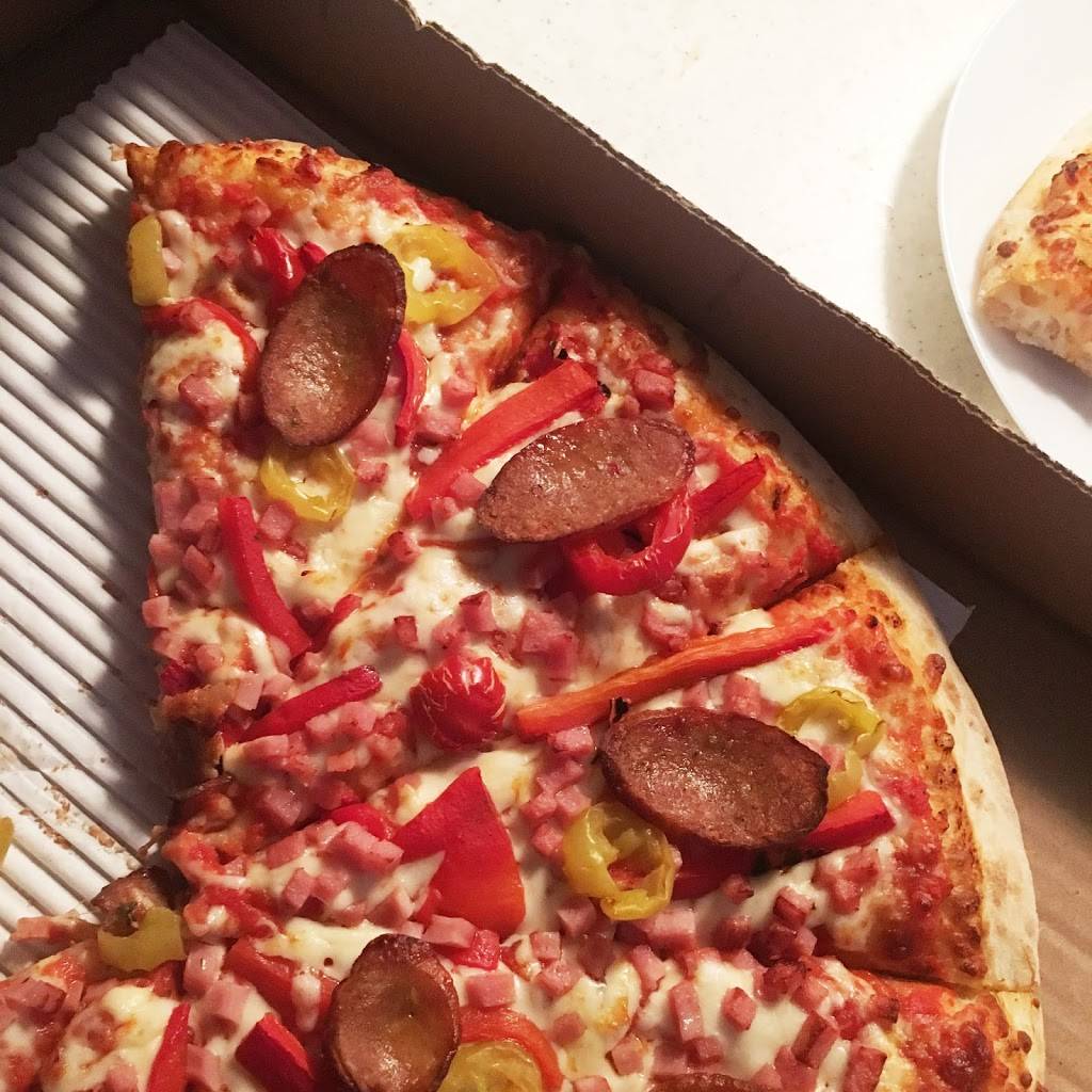 Zini Pizza | restaurant | 795 St Clair Ave W, Toronto, ON M6C 1B9, Canada | 4166529191 OR +1 416-652-9191