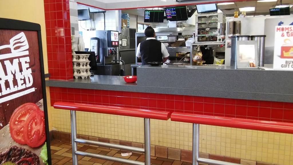 Burger King | restaurant | Bwi Commerce Park, Hanover, MD 21076, USA | 4107606383 OR +1 410-760-6383