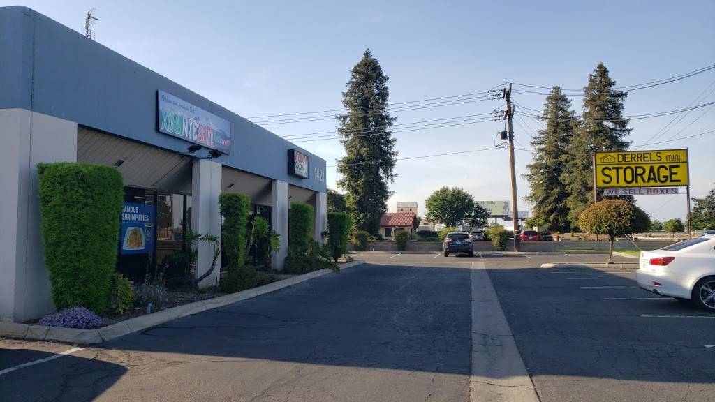 Xinantecatl Restaurant | restaurant | 1421 N Clovis Ave Suite 101, Fresno, CA 93727, USA | 5595452684 OR +1 559-545-2684