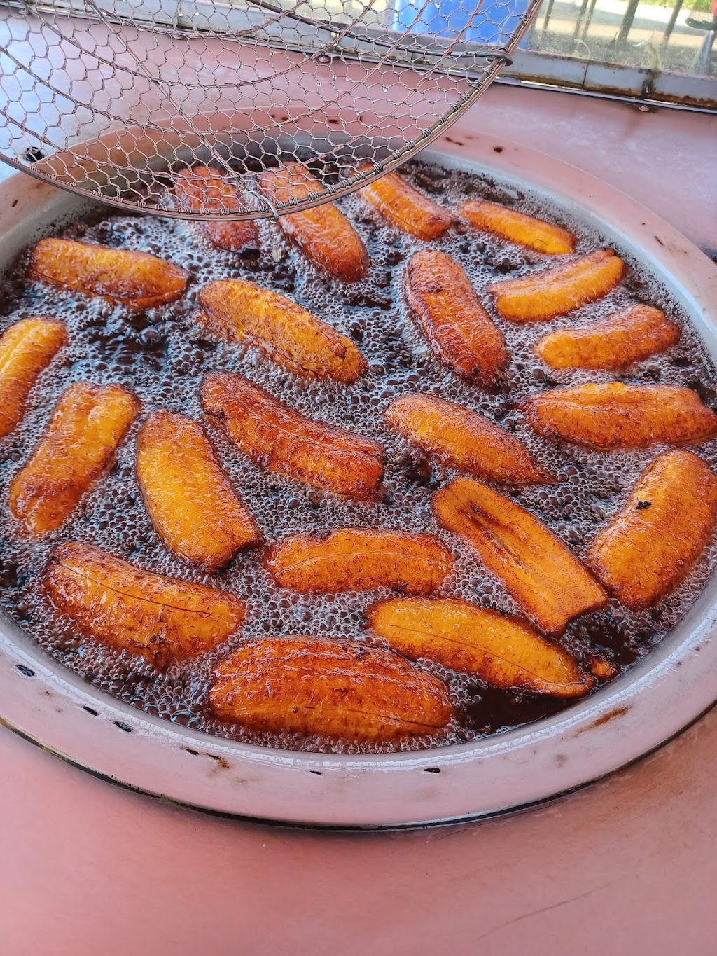 Platanos Fritos & Churros Don Pipe | restaurant | 12727 Van Nuys Blvd, Pacoima, CA 91331, USA | 8184918295 OR +1 818-491-8295