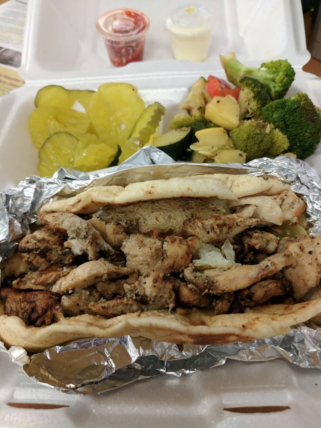 LuLus Mediterranean | restaurant | 5 E Greenway Plaza C620, Houston, TX 77046, USA | 7136223287 OR +1 713-622-3287