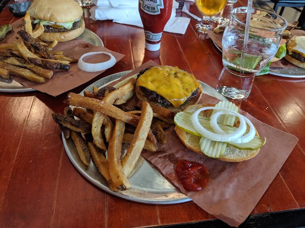 Straight To Ale | restaurant | 2610 Clinton Ave W, Huntsville, AL 35805, USA | 2568019650 OR +1 256-801-9650