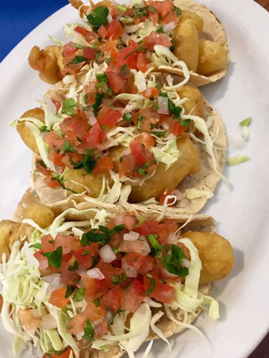 Sandras Restaurant | restaurant | Chinchorro 10, Puerto Nuevo, 22710 Rosarito Beach, B.C., Mexico | 016616141051 OR +52 661 614 1051