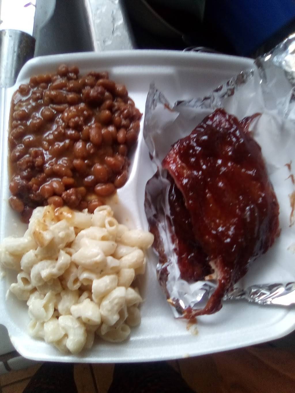 MARNIES SOULFOOD BBQ & DELECTABLE DELIGHTS | restaurant | 66553 Estrella Ave, Desert Hot Springs, CA 92240, USA | 4422343230 OR +1 442-234-3230