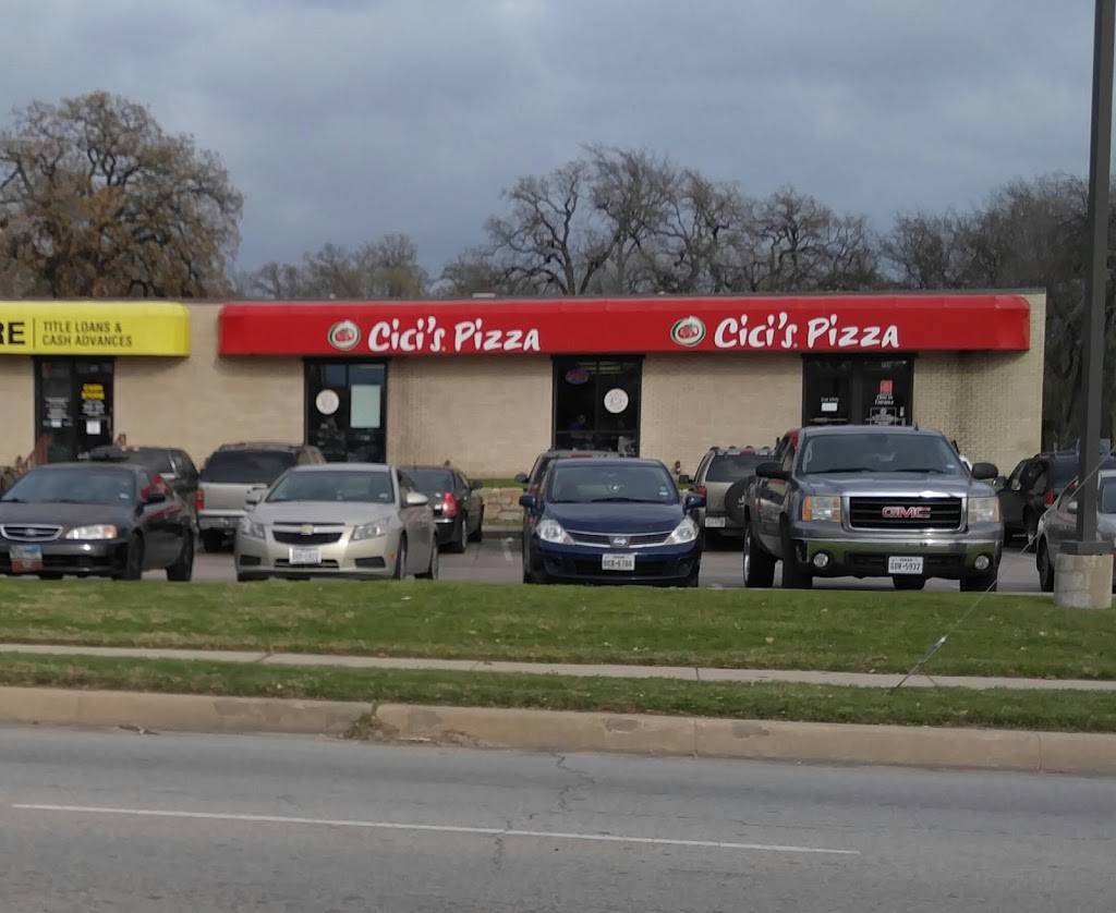 Cicis | restaurant | 950 N Beach St, Fort Worth, TX 76111, USA | 8177590033 OR +1 817-759-0033