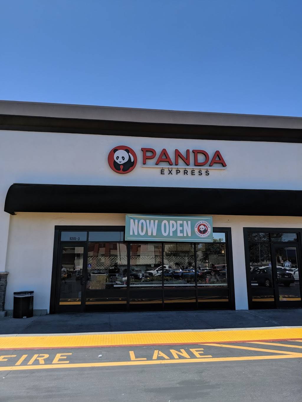 Panda Express | meal takeaway | 8201 CA-27, Canoga Park, CA 91304, USA | 8187462689 OR +1 818-746-2689