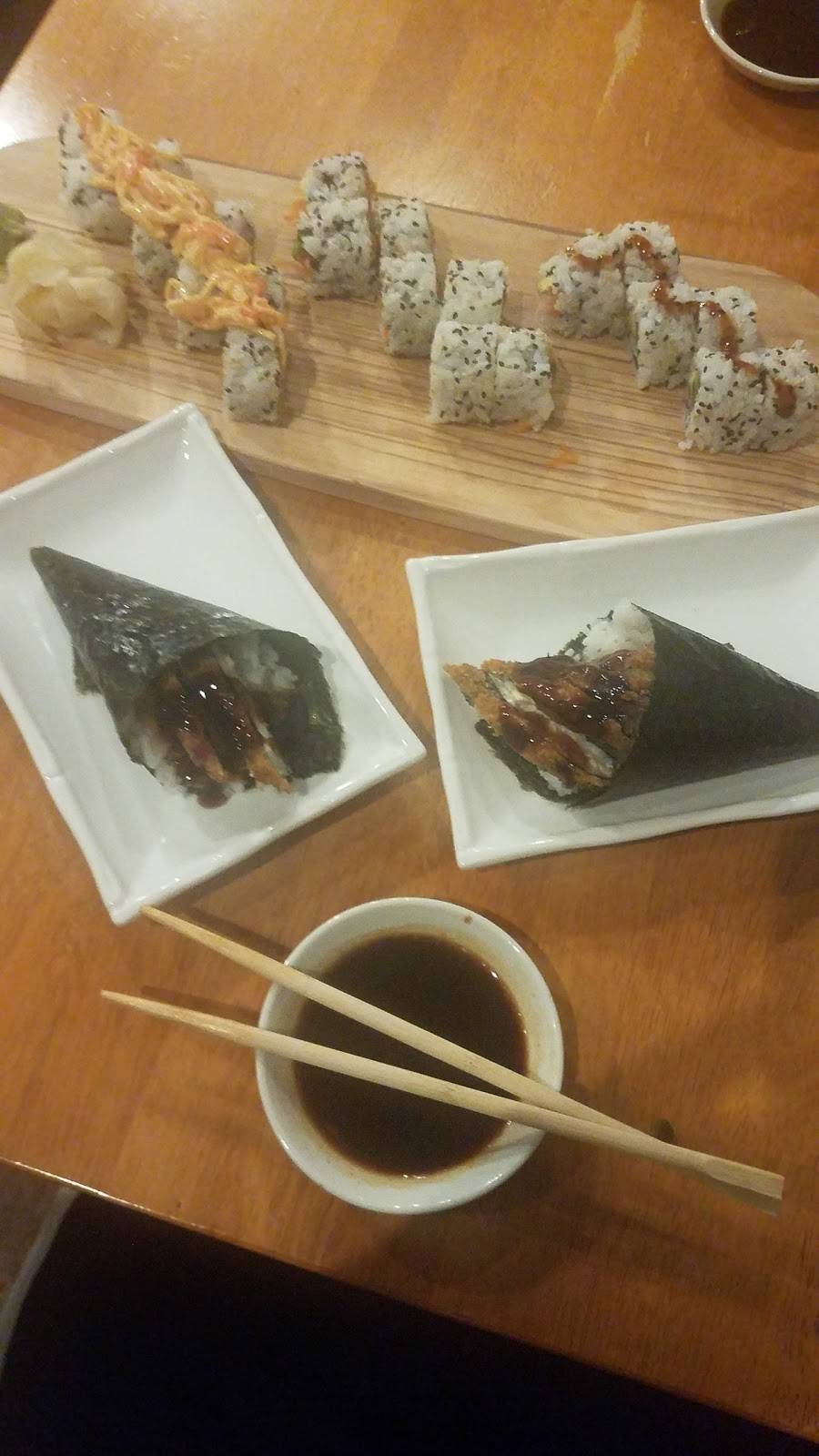 Hand Roll Sushi | restaurant | 2595 S Hiawassee Rd, Orlando, FL 32835, USA | 4072370018 OR +1 407-237-0018