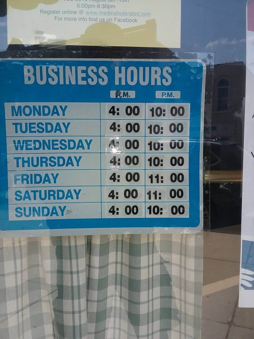 Pizza Box | restaurant | 142 W Main St, Morenci, MI 49256, USA | 5174587166 OR +1 517-458-7166