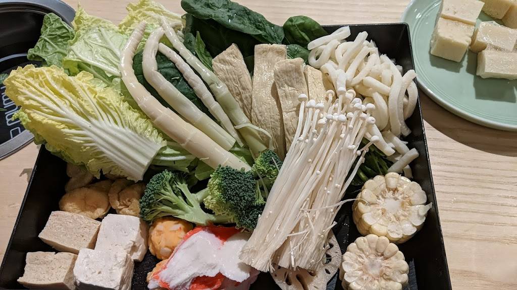 Mumu Hot Pot | restaurant | 1273 Lawrence Station Rd, Sunnyvale, CA 94089, USA | 4087435441 OR +1 408-743-5441
