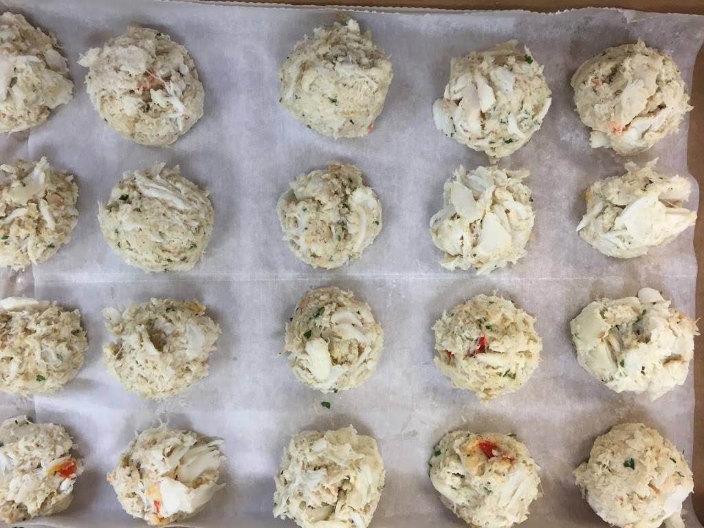 Captn Chuckys Crab Cake Co, Mullica Hill | restaurant | 108 Swedesboro Rd, Mullica Hill, NJ 08062, USA | 8563682722 OR +1 856-368-2722
