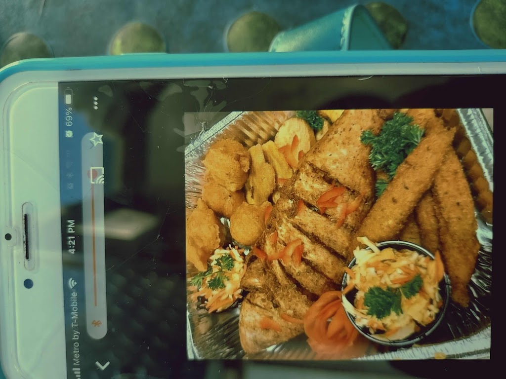 E&J all American -Haitian cusine | restaurant | Amoray Resort, 104250 Overseas Hwy, Key Largo, FL 33037, USA | 3052006717 OR +1 305-200-6717