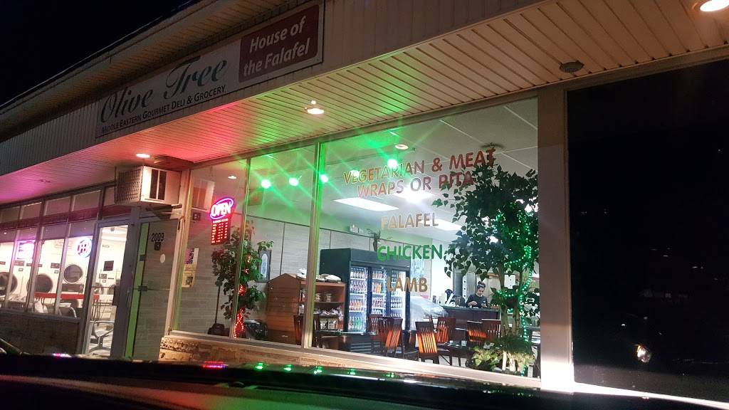 Olive Tree | restaurant | 2009 Bridgeport Ave, Milford, CT 06460, USA | 2038784517 OR +1 203-878-4517