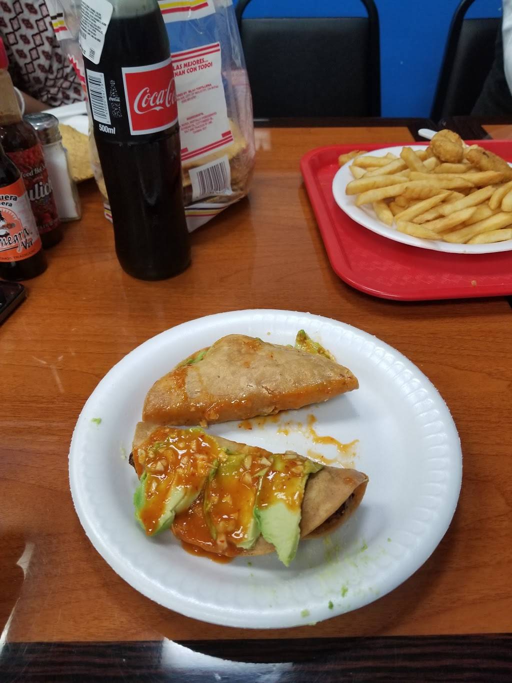 Pescaderia Dannys Cevicheria | restaurant | 1210 S Greenwood Ave, Montebello, CA 90640, USA | 3234771722 OR +1 323-477-1722