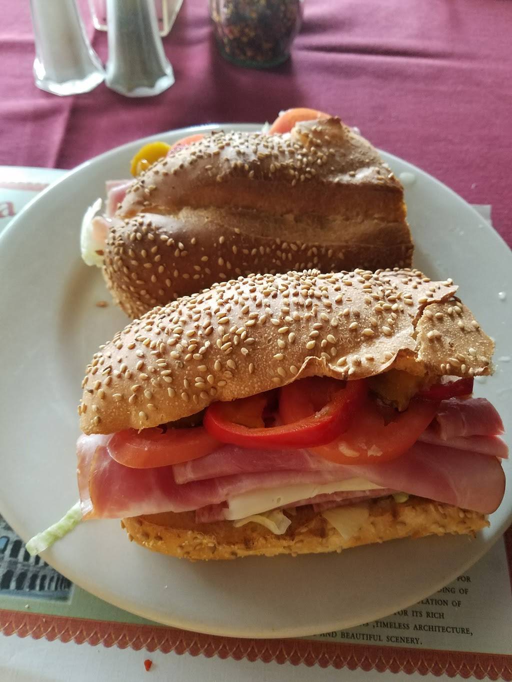 Giovannis | restaurant | 3900 Northlake Blvd, Palm Beach Gardens, FL 33403, USA | 5617997998 OR +1 561-799-7998