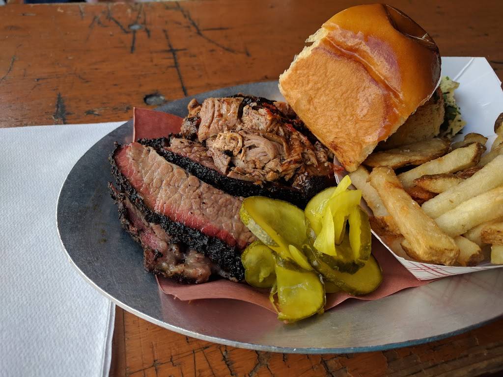 4505 Burgers & BBQ | restaurant | 705 Divisadero St, San Francisco, CA 94117, USA | 4152316993 OR +1 415-231-6993