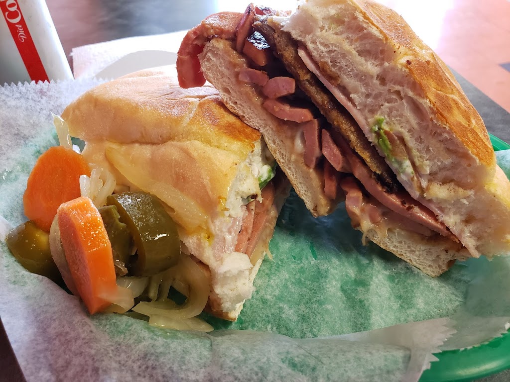 Tortas Las Llardas | restaurant | 6900 Southwest Fwy STE B, Houston, TX 77074, USA | 8329401477 OR +1 832-940-1477