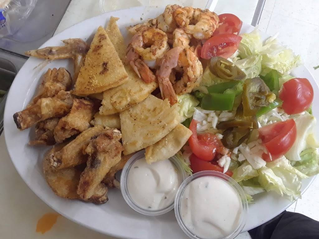 Food Lovers Grill | restaurant | 517 Martin Luther King Dr, East St Louis, IL 62201, USA | 6188578085 OR +1 618-857-8085