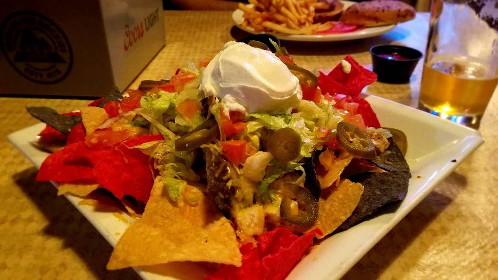 East End Grill | restaurant | 7547 US-64, Memphis, TN 38133, USA | 9019371392 OR +1 901-937-1392